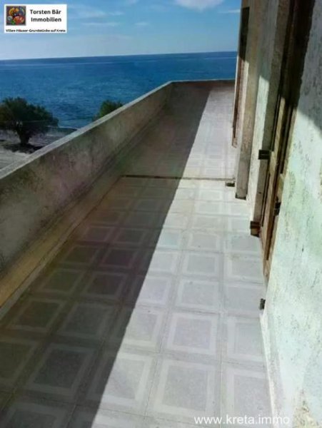 Tsoutsoura Kreta Tsoutsoura: renovierungsb. Apartmenthaus direkt am Meer Haus kaufen